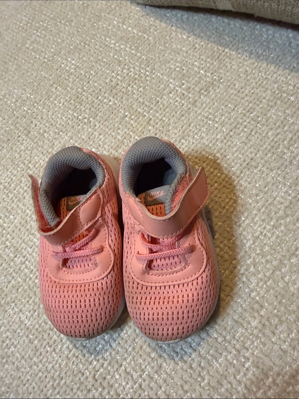Nike Kids Pink Mesh Hook-and-Loop Sneakers